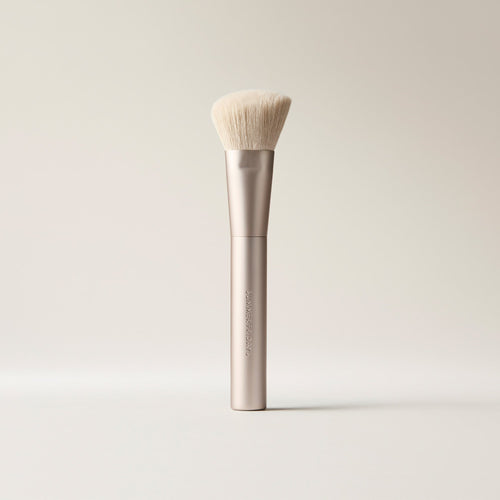 The Bronzer Brush - Famous | Online Store